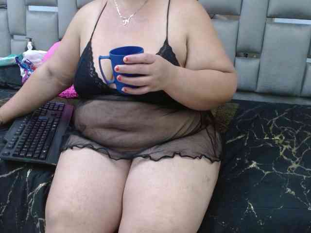 Loly47 webcam