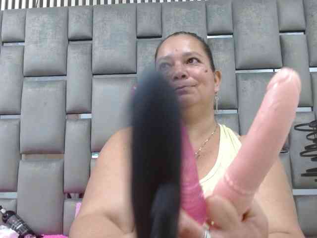Loly47 webcam