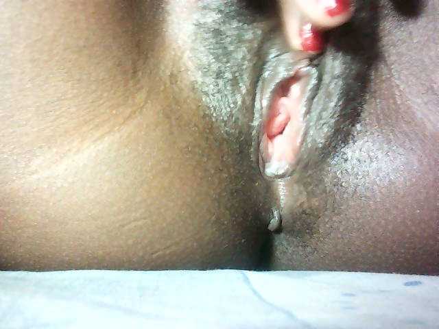 Avrilhunt's BongaCams show and profile