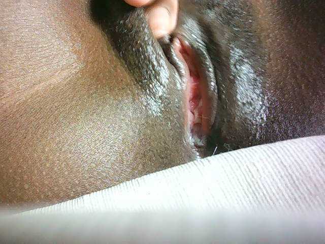 Avrilhunt's BongaCams show and profile