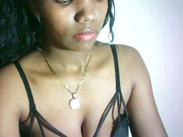 Avrilhunt webcam