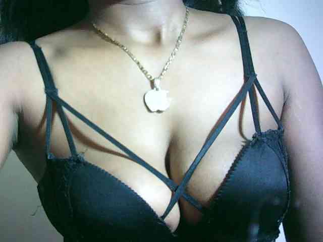 Avrilhunt webcam
