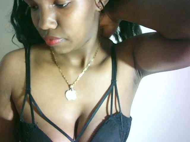 Avrilhunt webcam