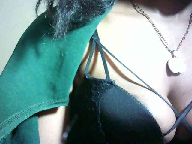 Avrilhunt webcam