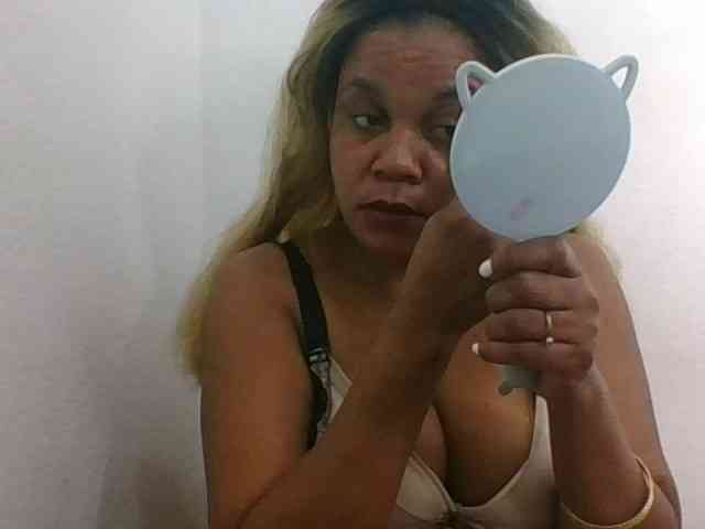JELLA1 webcam