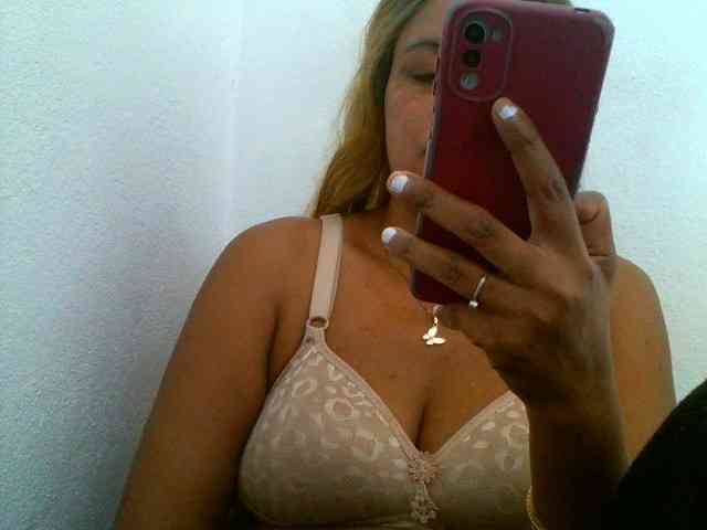 JELLA1 webcam