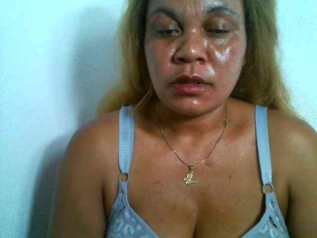 JELLA1 Live Webcam on BongaCams