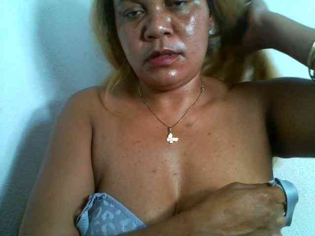 JELLA1 Live Webcam on BongaCams