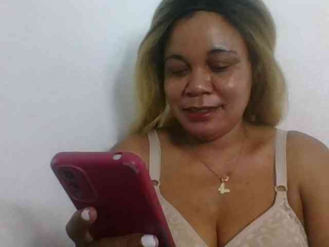 JELLA1 webcam