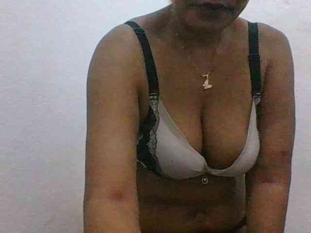 JELLA1 webcam