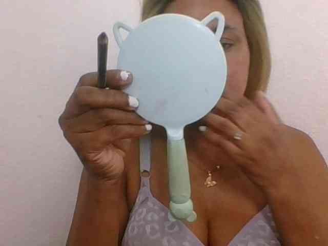 JELLA1 webcam
