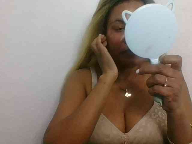 JELLA1 webcam