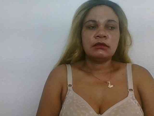 JELLA1 Live Webcam on BongaCams