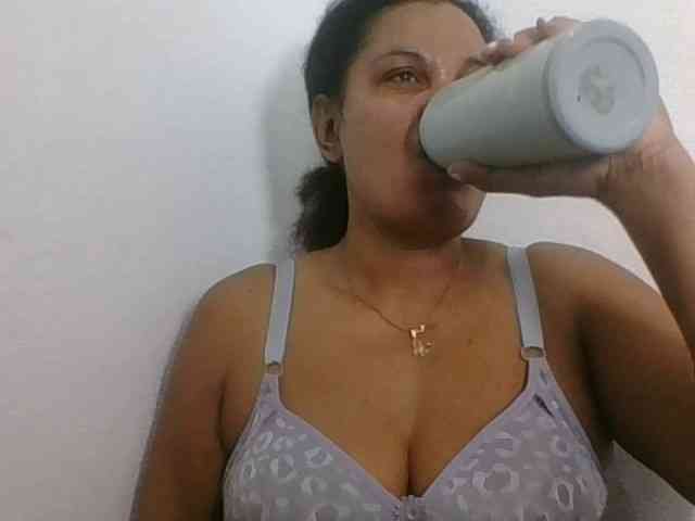 JELLA1 webcam