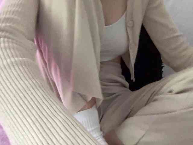 BestyBoobs webcam