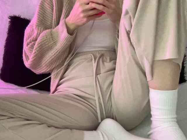 BestyBoobs webcam