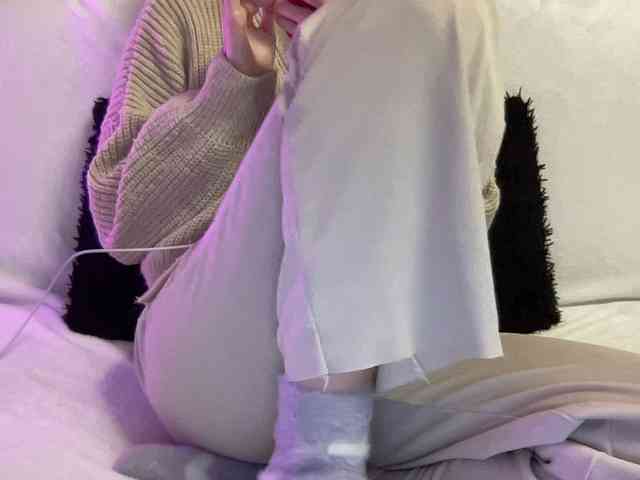BestyBoobs webcam