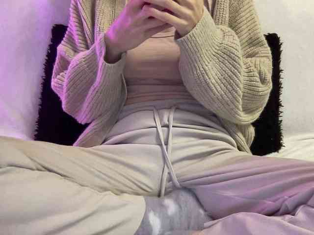 BestyBoobs webcam