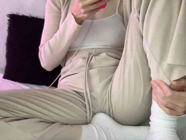 BestyBoobs webcam