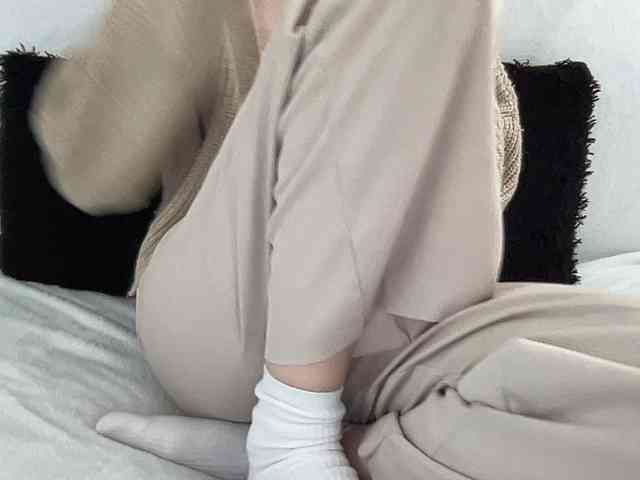 BestyBoobs webcam
