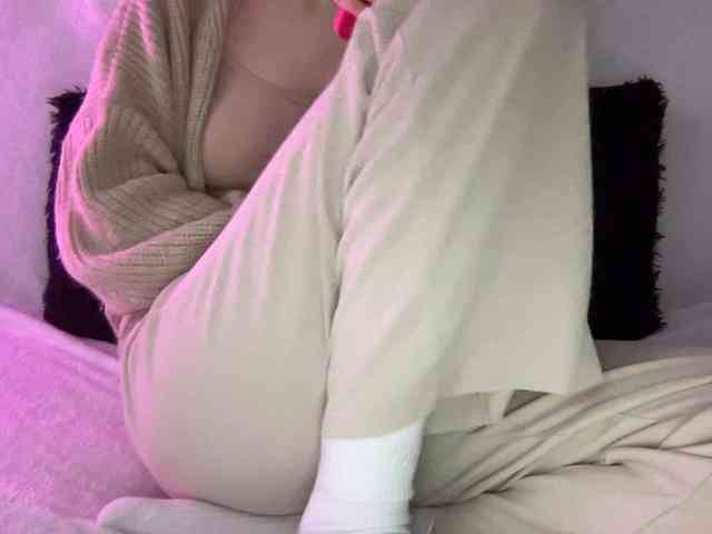 BestyBoobs webcam