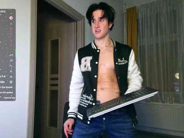 JustChrisHere JustChrisHere