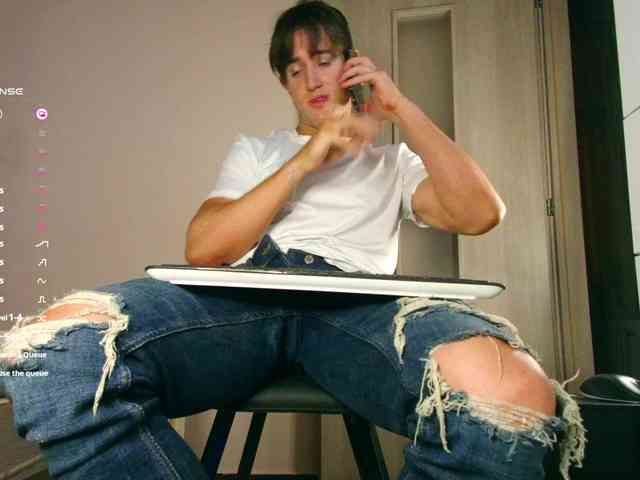 JustChrisHere JustChrisHere