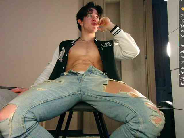 JustChrisHere JustChrisHere