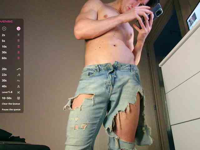JustChrisHere Live Webcam on BongaCams