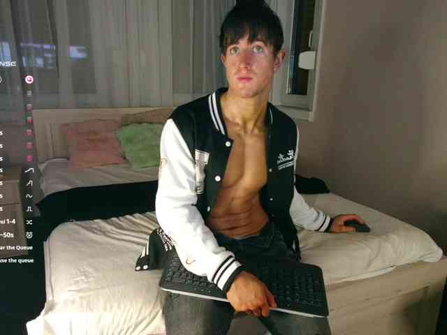 JustChrisHere JustChrisHere