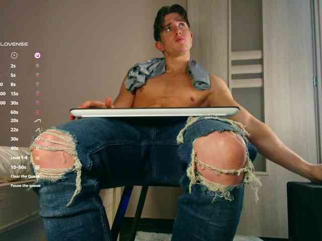 JustChrisHere JustChrisHere