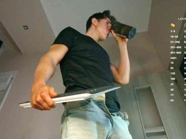 JustChrisHere JustChrisHere