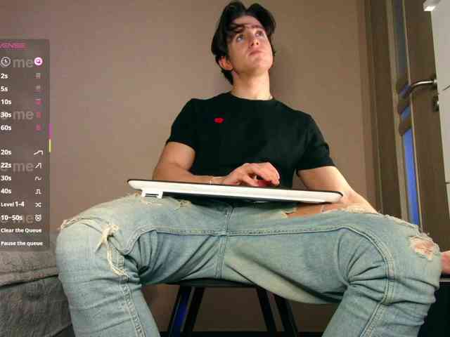 JustChrisHere JustChrisHere