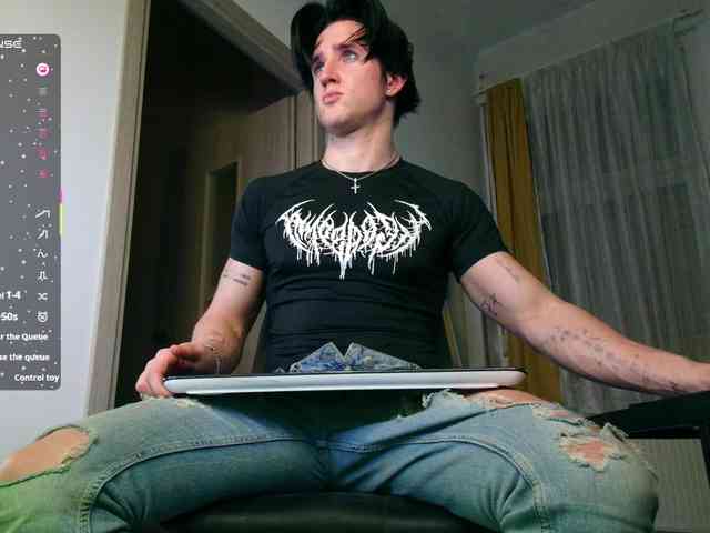 JustChrisHere JustChrisHere