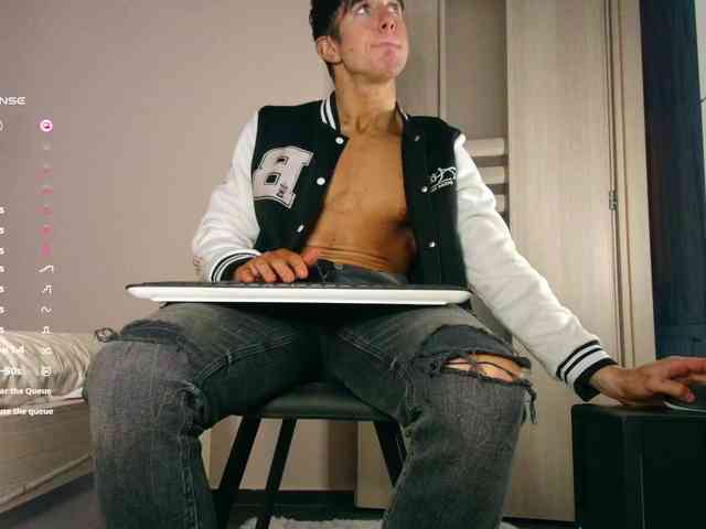 JustChrisHere JustChrisHere