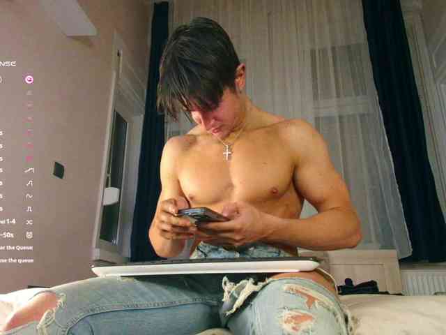 JustChrisHere JustChrisHere