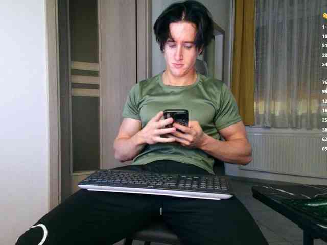 JustChrisHere JustChrisHere