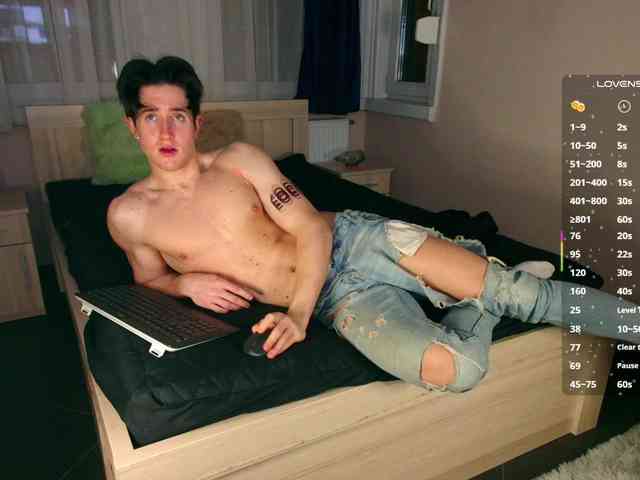 JustChrisHere JustChrisHere