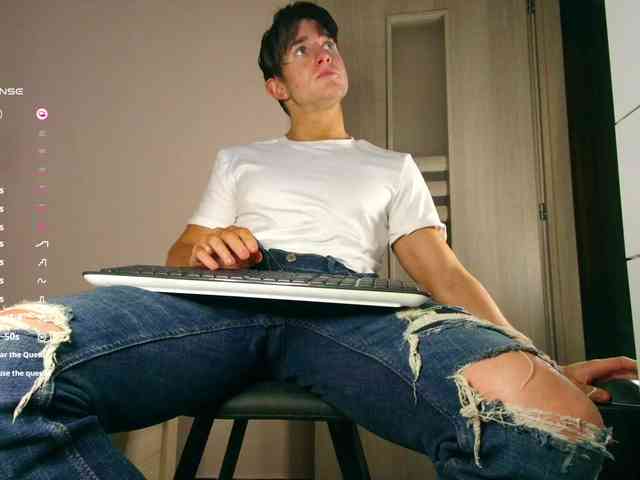 JustChrisHere JustChrisHere