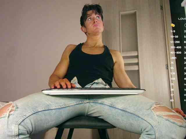 JustChrisHere JustChrisHere