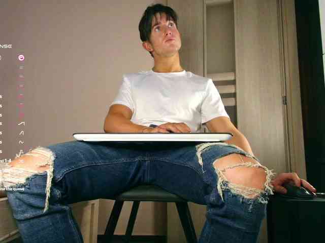 JustChrisHere JustChrisHere