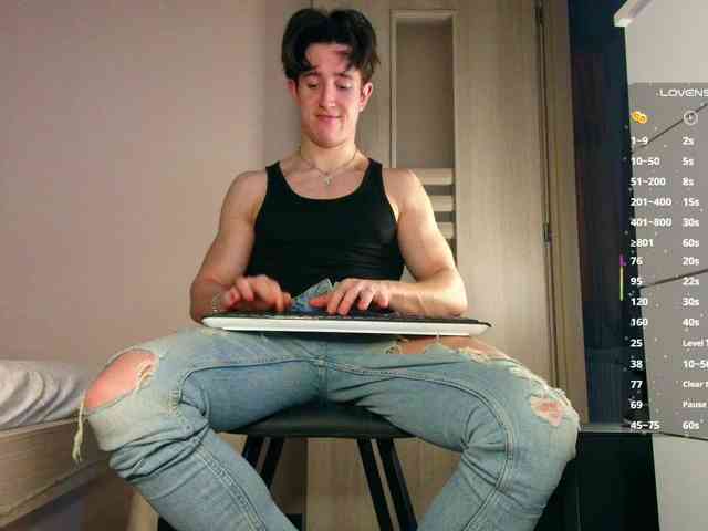 JustChrisHere JustChrisHere