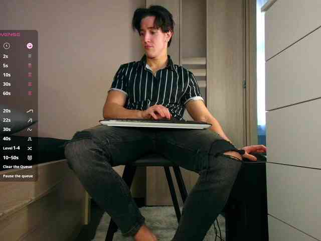 JustChrisHere Live Webcam on BongaCams