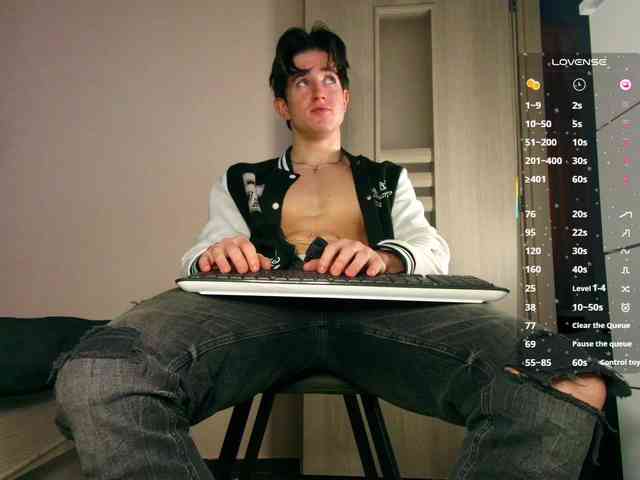 JustChrisHere JustChrisHere