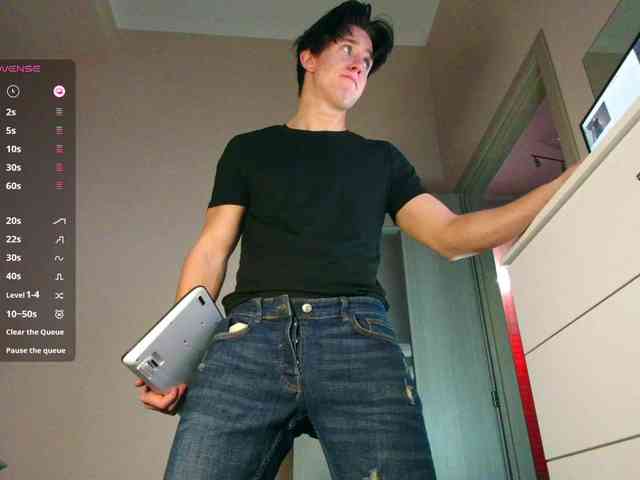 JustChrisHere Live Webcam on BongaCams