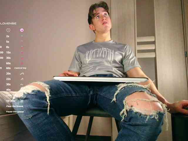 JustChrisHere JustChrisHere