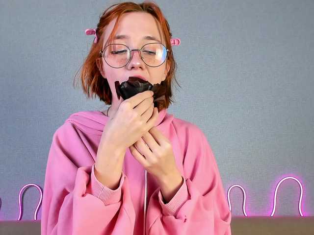 Dark-Willlow's BongaCams show and profile