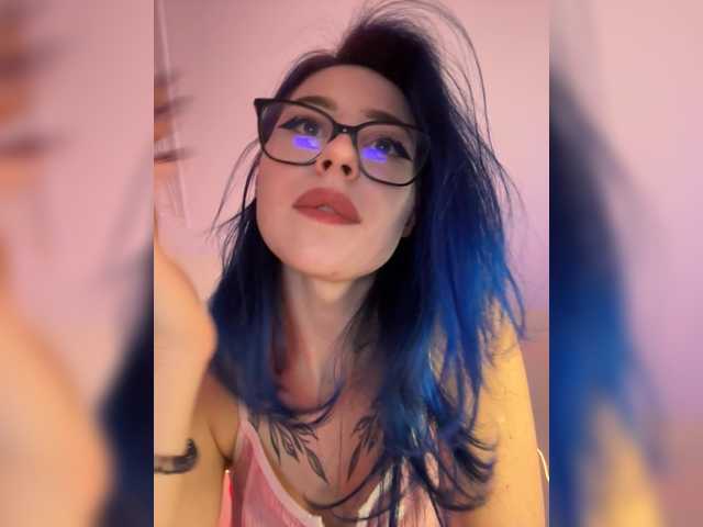 Cute Alismoon66 wants you to fuck her body now Alismoon66 from BongaCams