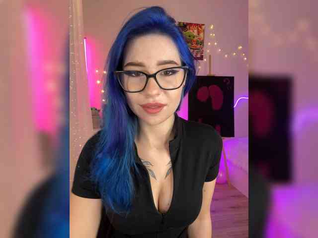 Alismoon66 Live Webcam on BongaCams