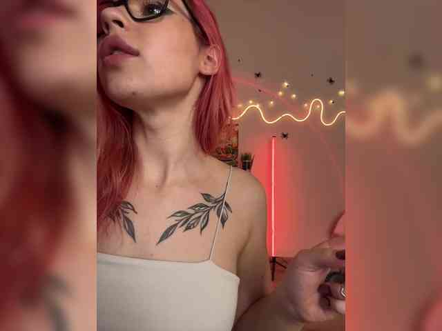 Aliisss webcam